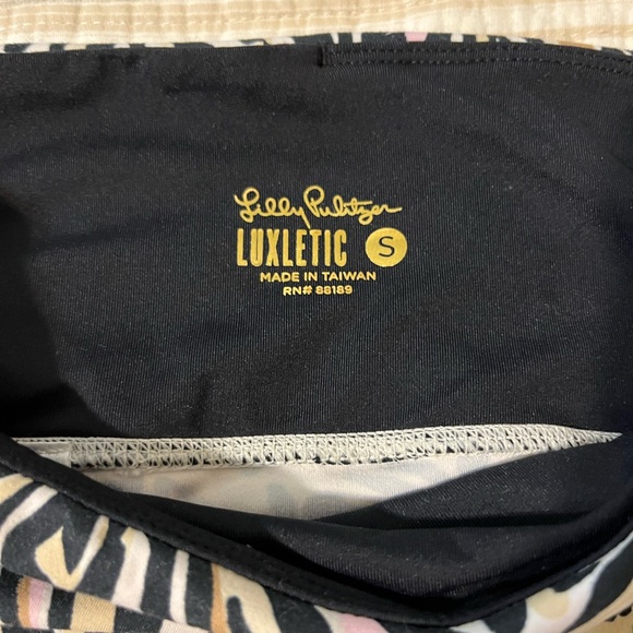 Lilly Pulitzer Luxletic Weekender Leggings, High-rise. Small. - Picture 2 of 5